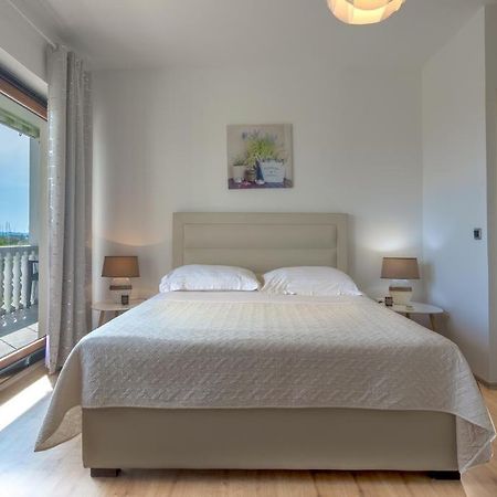 Apartments Emanuela Sukošan Zewnętrze zdjęcie